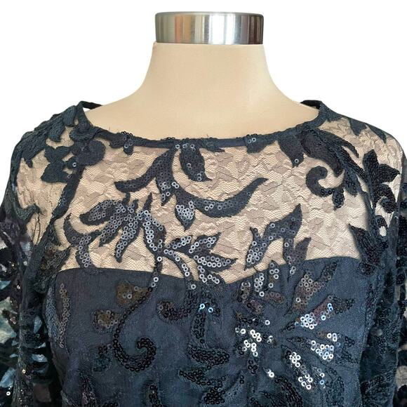 Cupcakes & Cashmere Black Lace Sequin Top MED Whimsygoth Evening Glamorous - Picture 6 of 10